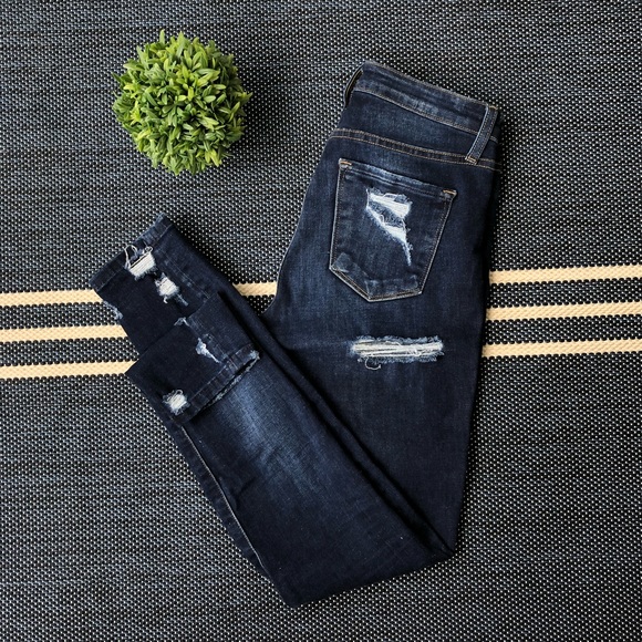 Distressed Mid-Rise Skinny Stretch Jean - Picture 3 of 5